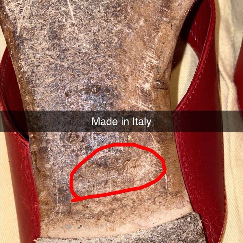 Louis Vuitton Red Jelly Sandals - Picture 9 of 9